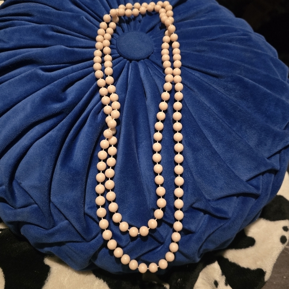 Vintage Creamy Pink Beaded Necklace